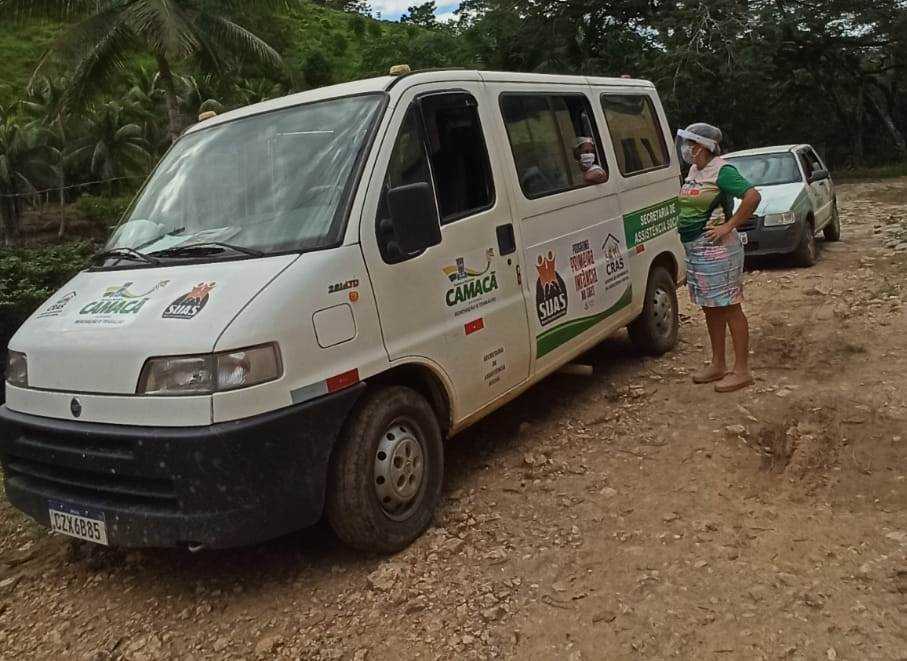 Camacã: Famílias de Leoventura e Zona Rural recebem alimentos e outras necessidades


